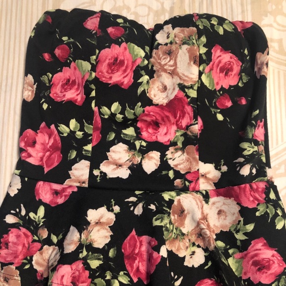 ‼️SOLD‼️ - Picture 3 of 3